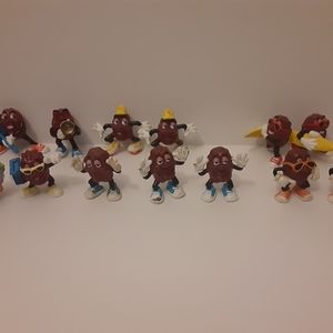 13 California Rasins